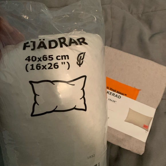 IKEA x Virgil Abloh pillow - Picture 4 of 5